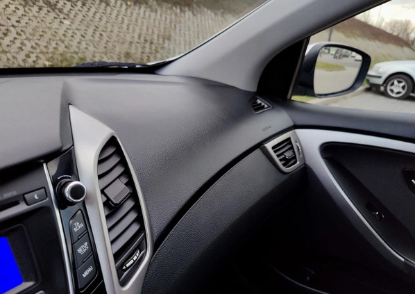 Hyundai I30 cena 37900 przebieg: 113756, rok produkcji 2015 z Węgorzyno małe 742